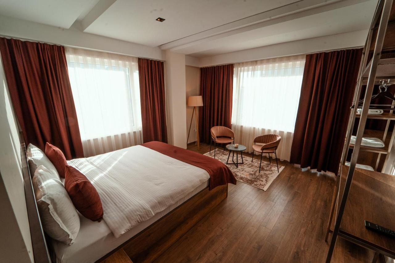 Monarch Boutique Hotel Prizren Ngoại thất bức ảnh