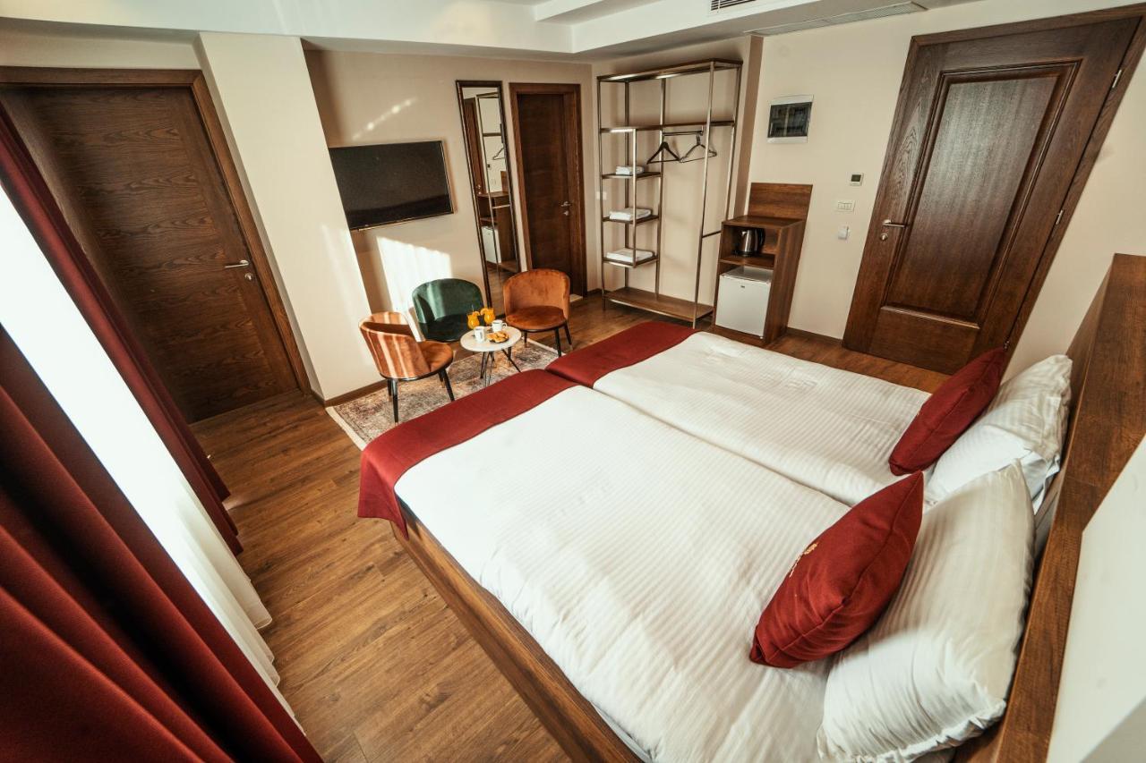 Monarch Boutique Hotel Prizren Ngoại thất bức ảnh