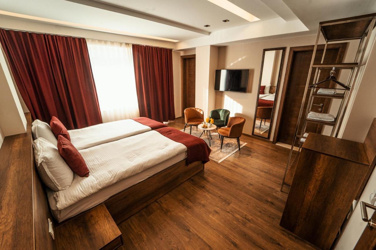 Monarch Boutique Hotel Prizren Ngoại thất bức ảnh