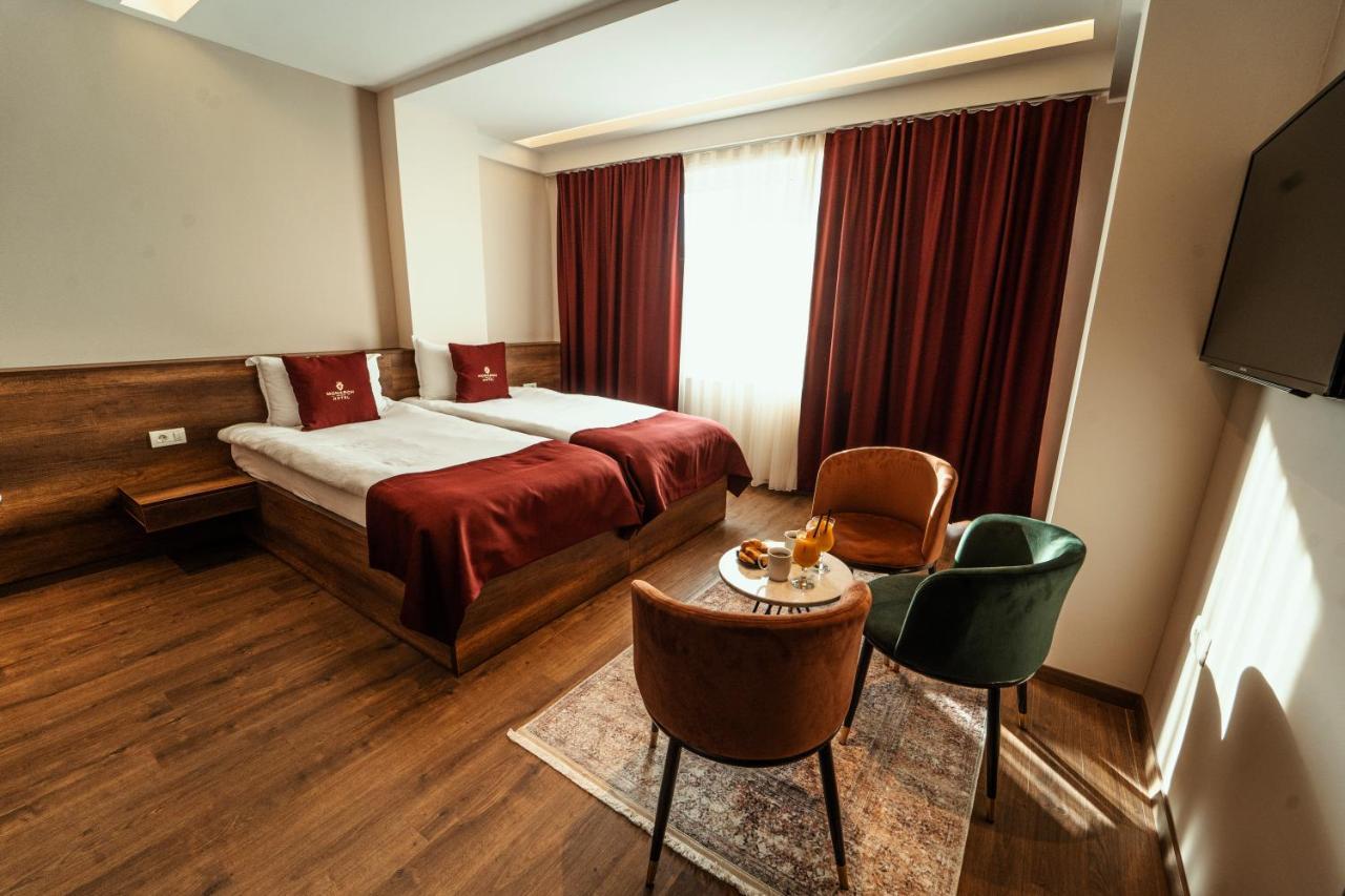 Monarch Boutique Hotel Prizren Ngoại thất bức ảnh