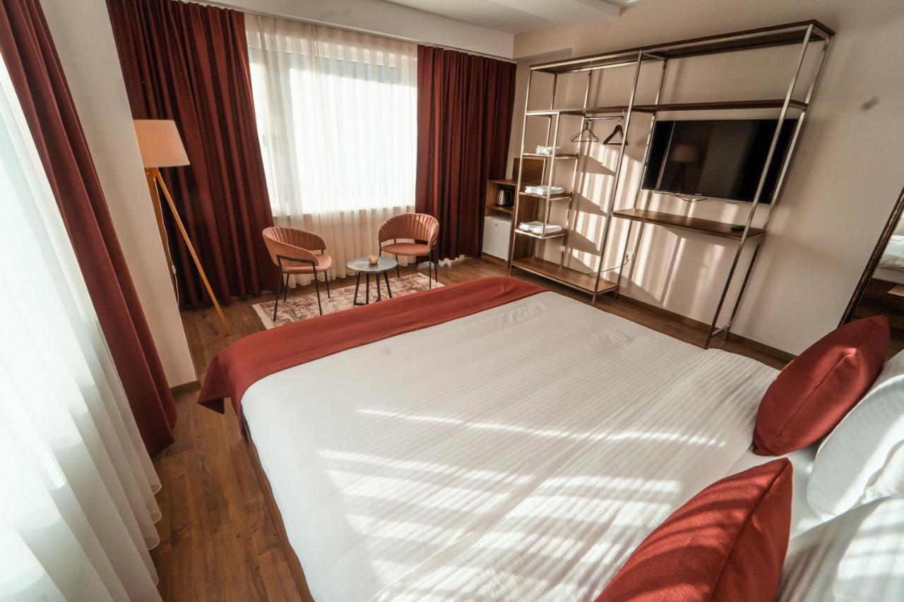 Monarch Boutique Hotel Prizren Ngoại thất bức ảnh